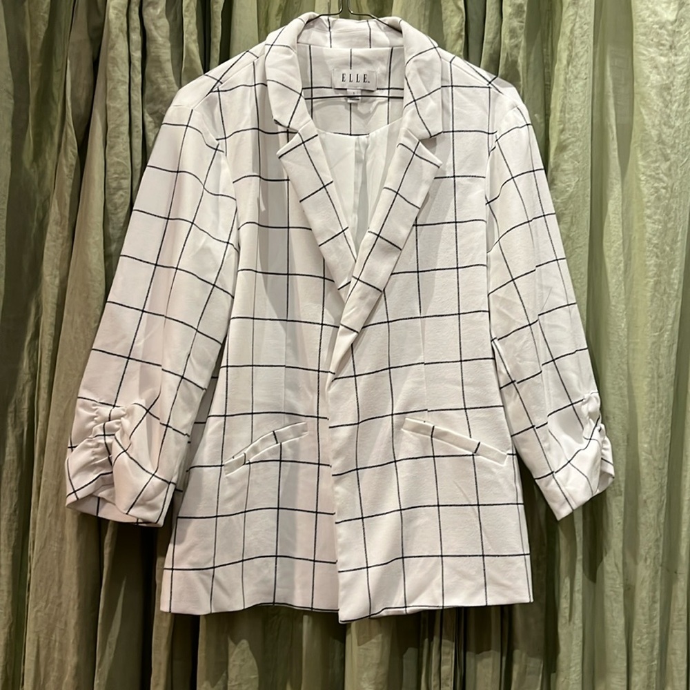 ELLE loose fitting blazer